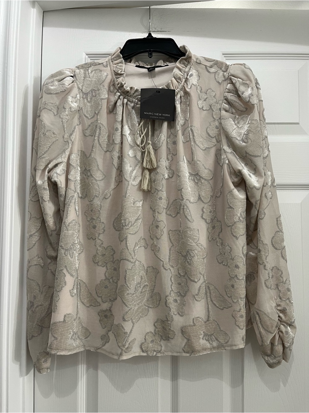 Marc New York Cream Metallic Floral Ruffle-Tie Blouse